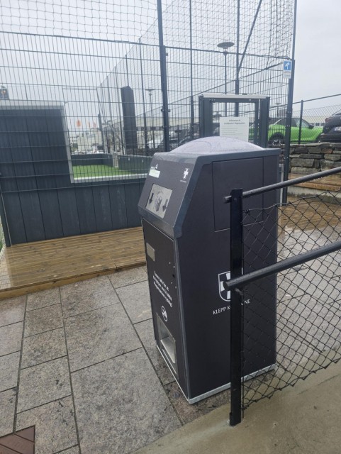 ECO-NOR AS - KLEPP KOMMUNE - Anbudskonkurranse - Smart avfallsbeholder PEL BriteBin Solar Bin 120